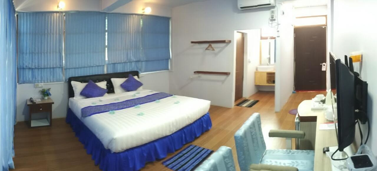 Hilltop Gem Hotel Pyin Oo Lwin Room photo